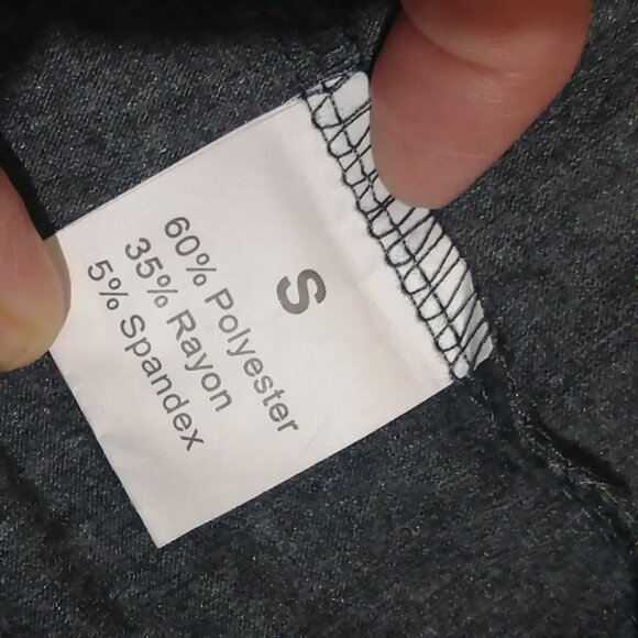 Canada Flag Sleeveless Pride Tee - Picture 4 of 5